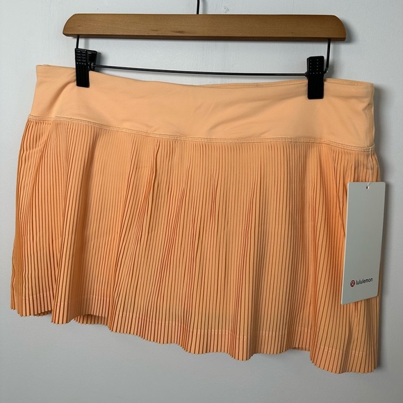 NWT Lululemon Pleat to Street Mid-Rise Skirt - Picture 8 of 13